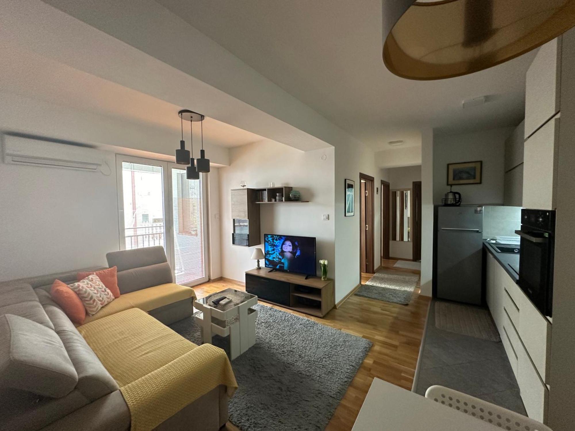 Ira'S 2 Bedroom Central Place With Private Parking Skopie Exterior foto