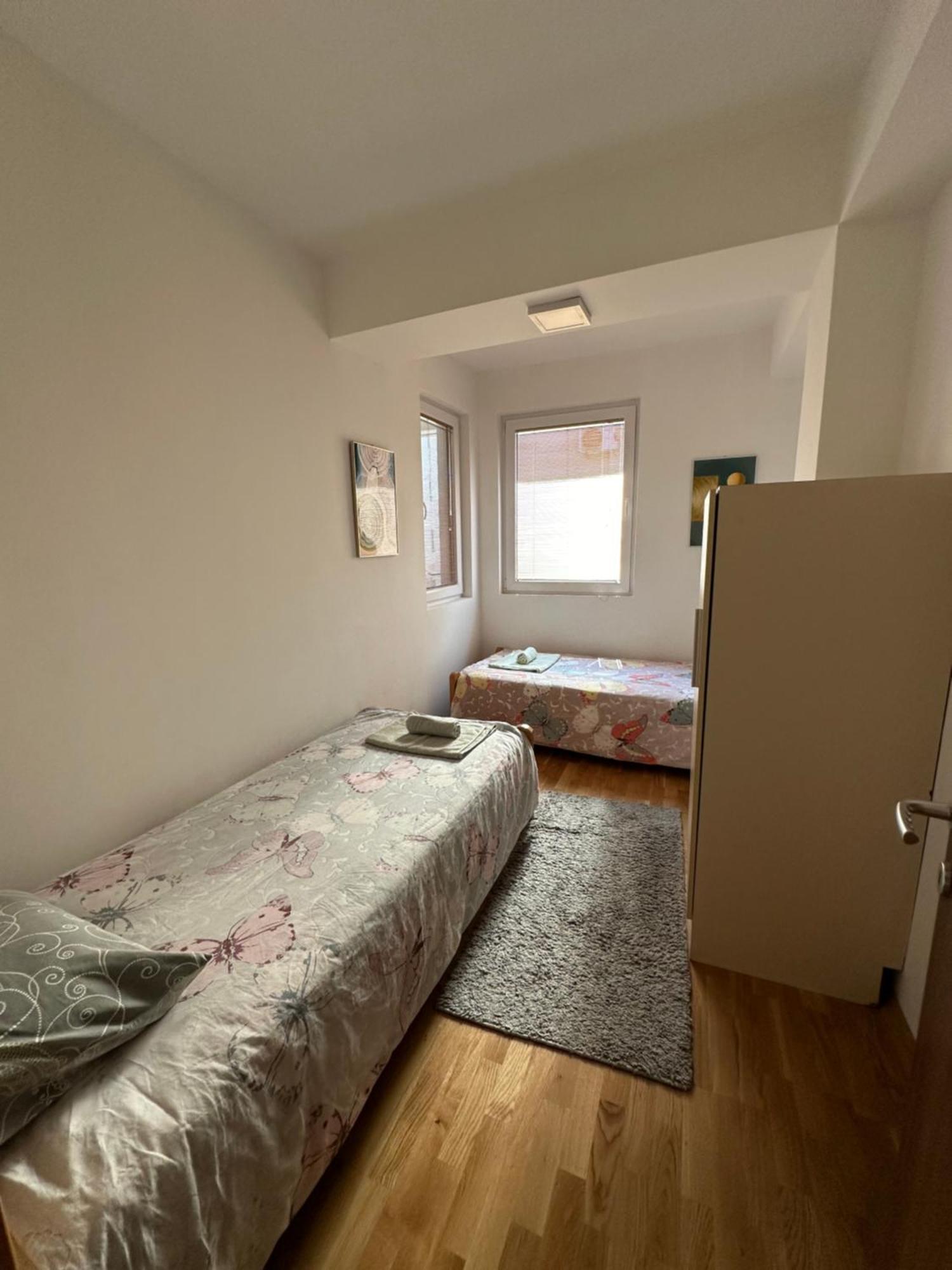 Ira'S 2 Bedroom Central Place With Private Parking Skopie Exterior foto