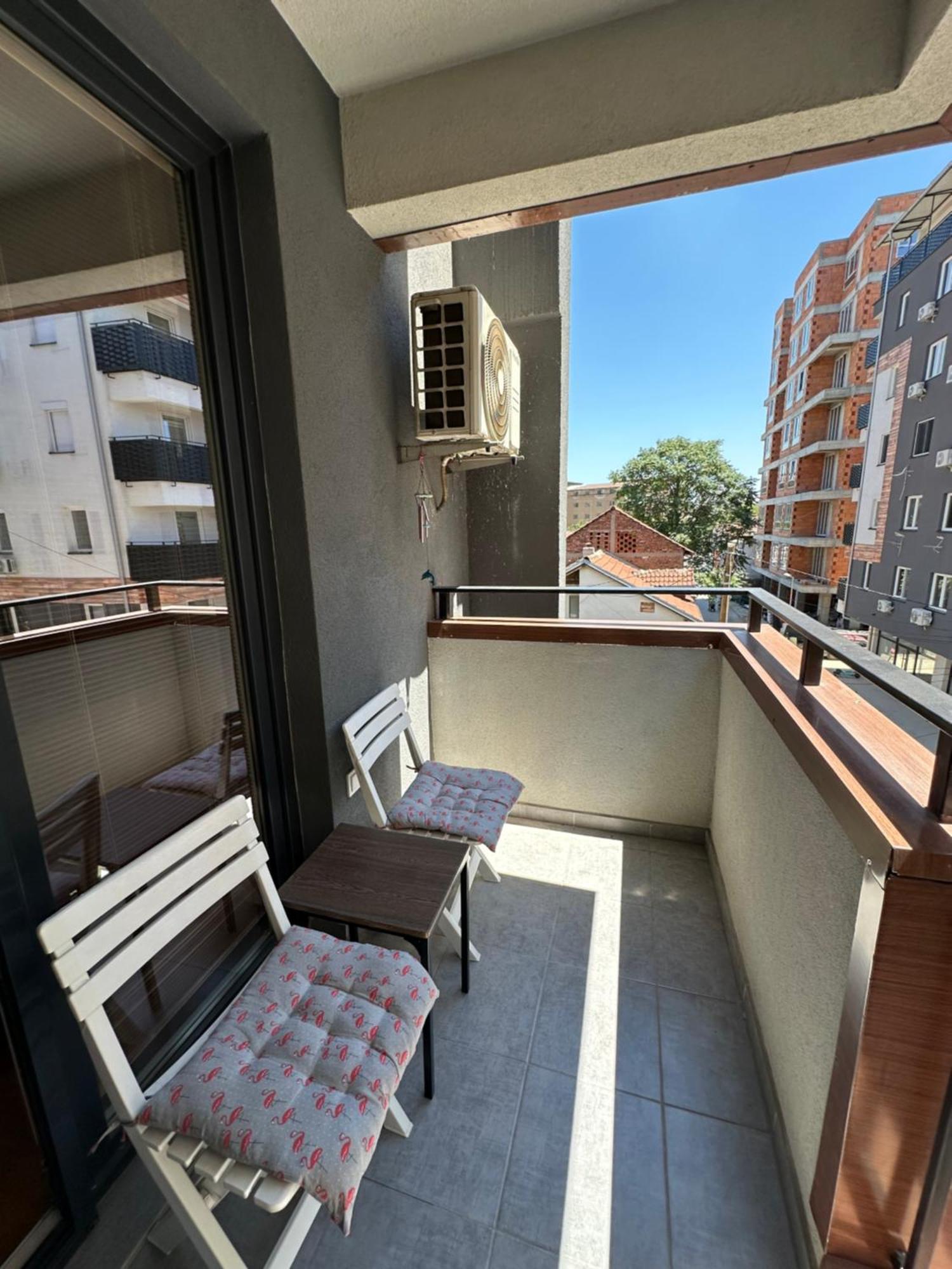 Ira'S 2 Bedroom Central Place With Private Parking Skopie Exterior foto